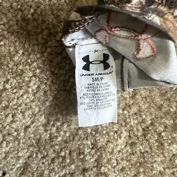 Under Armour Scent Control Primer Gloves Real Tree S/m - Picture 2 of 2